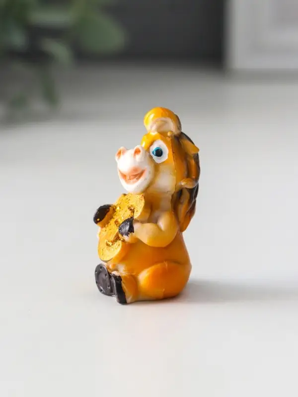 Сувенир полистоун Сувенир полистоун "Коняшка с валютой" МИКС 3х2,5х4,5 см