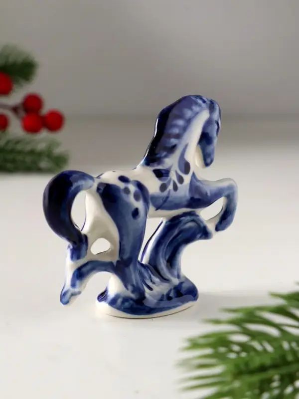 Сувенир Конь на подставке, 8х8 см, гжель Сувенир Конь на подставке, 8х8 см, гжель