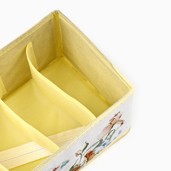 Органайзер для хранения, кофр для белья 6 ячеекк Органайзер для хранения, кофр для белья 6 ячеекк "Цветы", 32 х 15 х 10 см