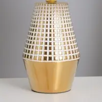 Лампа настольная &laquo;Сара&raquo; 1&times;40 Вт Е14 белый/золото 22&times;22&times;36 см