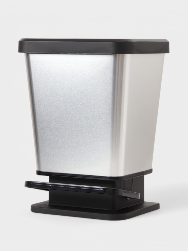 Контейнер для мусора с педалью Контейнер для мусора с педалью "Металл" 20л