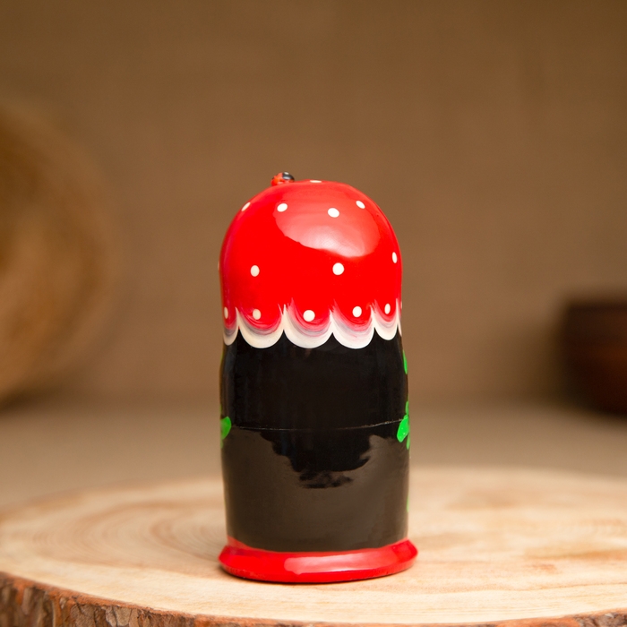 Матрёшка 3-х кукольная  Матрёшка 3-х кукольная "Маша" с божьей коровкой, 11см, ручная роспись.