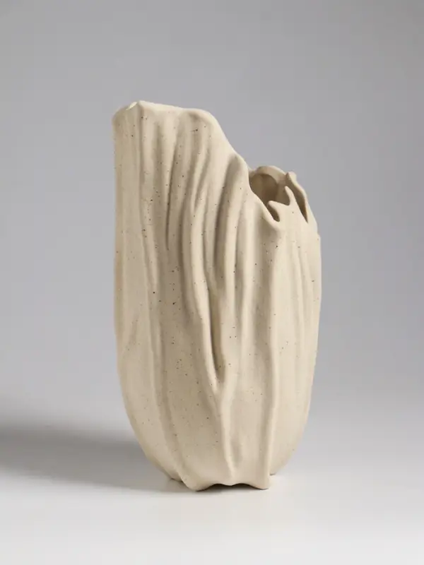 Ваза настольная керамика Ваза настольная керамика "Джалис" 22,5х12 см, бежевый