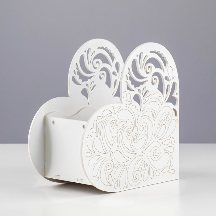 Кашпо деревянное  Кашпо деревянное "Сердце" 18х8,6х14 см белый