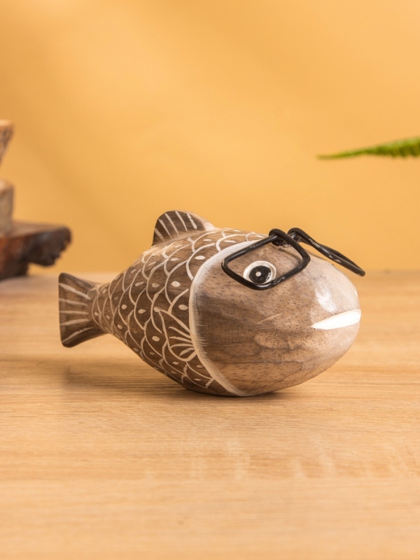 Сувенир «Рыбка в очках», 12×6×6 см, дерево