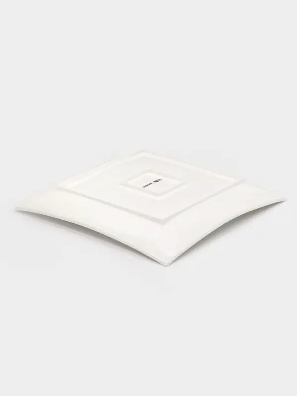 Блюдо для подачи Magistro «Квадрат Бланш», d=26 см, фарфор, белое Блюдо для подачи Magistro «Квадрат Бланш», d=26 см, фарфор, белое