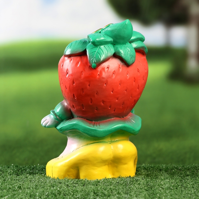 Садовая фигура  Садовая фигура "Девочка - клубничка" красная, 21см