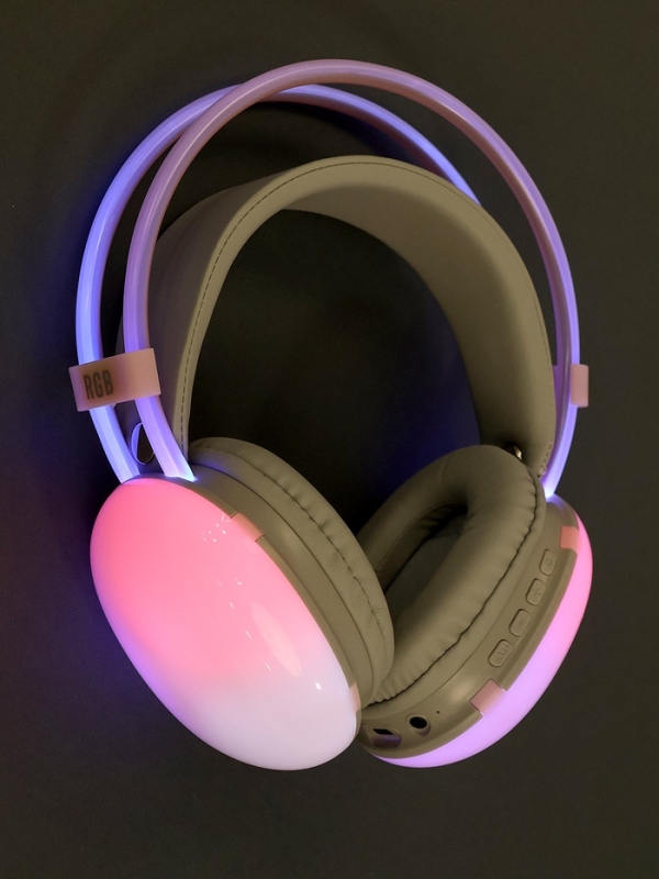 Наушники полноразмерные Mybit W-33, RGB подсветка, BT5.3, 800 мАч, Type-C, розовые