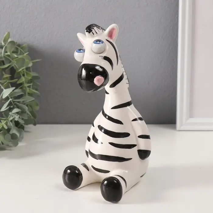 Копилка для денег &laquo;Зебра-пучеглазка&raquo;, керамика, 8.8&times;10.7&times;18.8 см