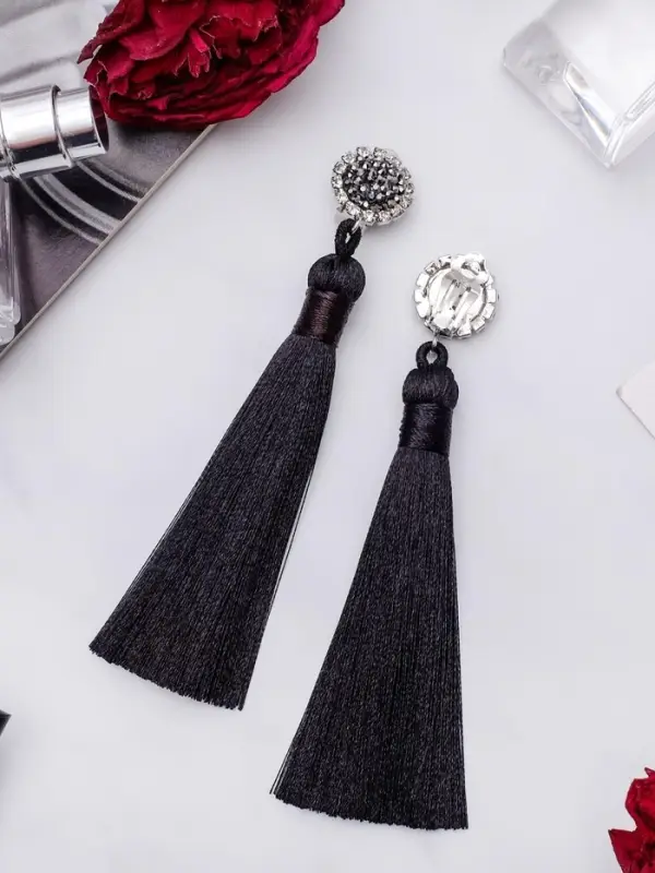 Клипсы для ушей QF &laquo;Кисти&raquo;, цвет чёрный, L кисти 7 см