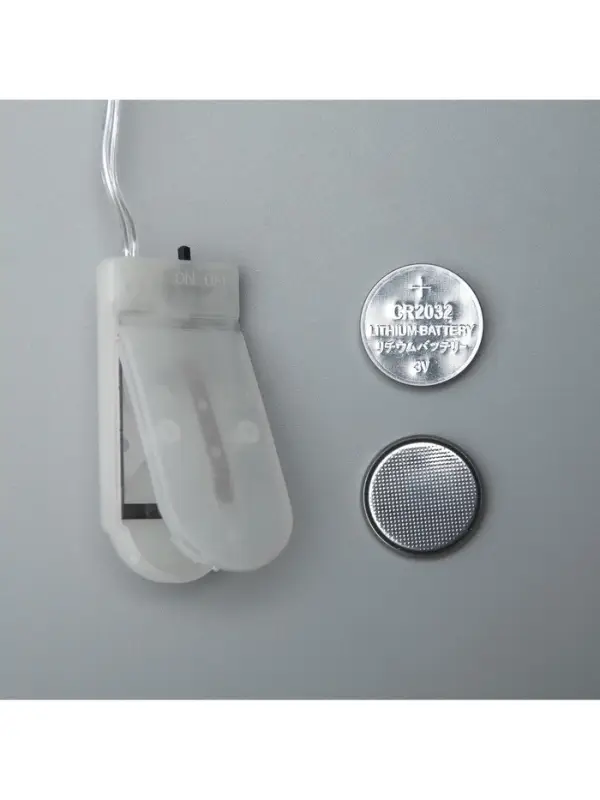 Гирлянда &laquo;Нить&raquo; 5 м роса, IP20, серебристая нить, 50 LED, батарейки CR2032&times;2 (в комплекте), свечение тёплое белое