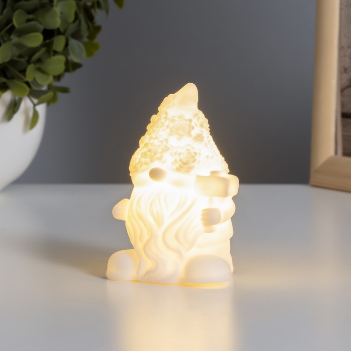 Ночник Ночник "Гном" 2Вт LED LR44 белый 4,5х5,5х9см