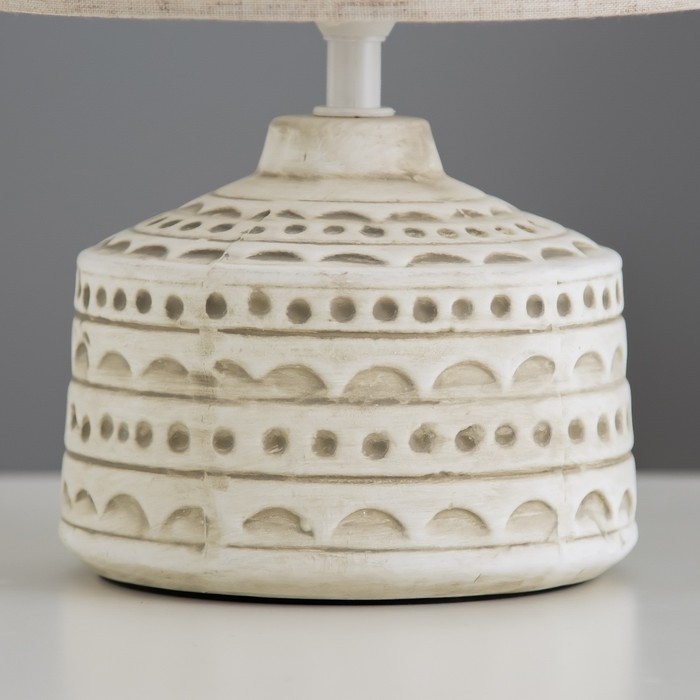 Настольная лампа Настольная лампа "Асенди" Е14 40Вт белый 15х15х25 см RISALUX