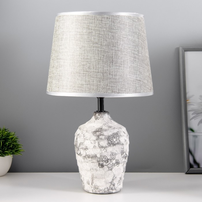 Настольная лампа Настольная лампа "Далия" Е14 40Вт серый 22,5х22,5х37см RISALUX