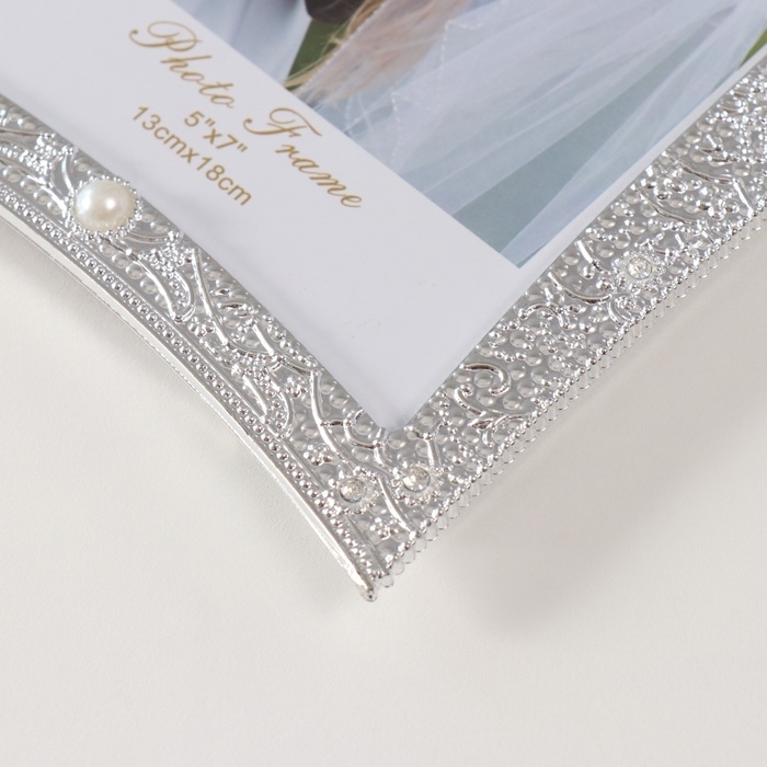 Фоторамка пластик под металл 13х18 см Фоторамка пластик под металл 13х18 см "Корона с жемчужинами" 1х19х24,3 см