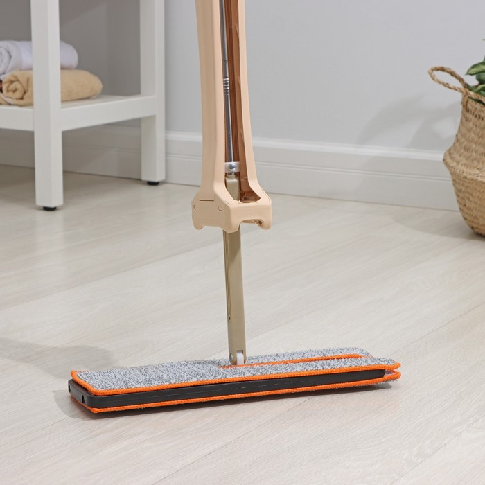 Швабра с отжимом Доляна, двусторонняя насадка из микрофибры 38×12 см, стальная ручка 134 см Швабра с отжимом Доляна, двусторонняя насадка из микрофибры 38×12 см, стальная ручка 134 см