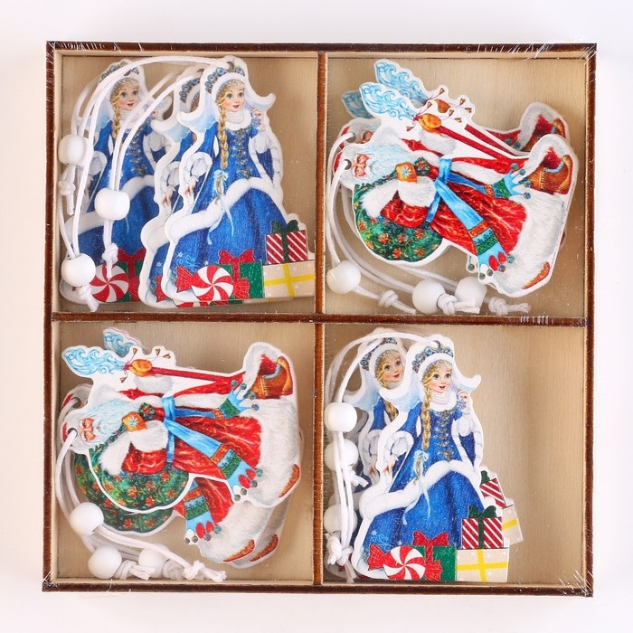 Набор новогодних подвесок «Дед Мороз и Снегурочка» 12 шт., МИКС Набор новогодних подвесок «Дед Мороз и Снегурочка» 12 шт., МИКС