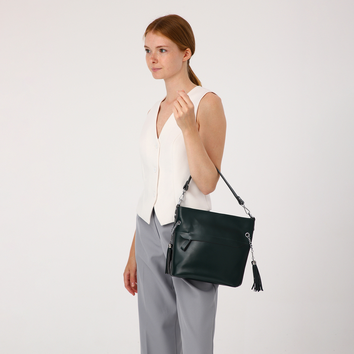 Сумка-тоут на молнии, 2 наружных кармана, длинный ремень, цвет зелёный