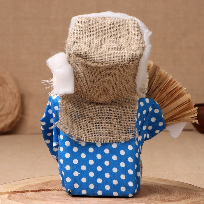 Оберег-домовой Оберег-домовой "Матвей с метлой и подковой", 30х20х14 см, микс