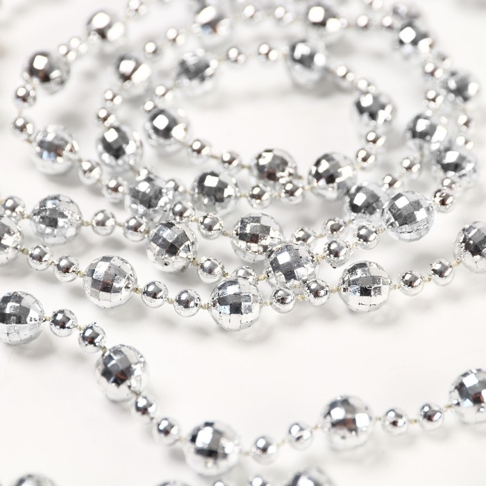 Новогодние бусы на ёлку, на Новый год, 0,8х0,8х300 см., цвет серебристый Новогодние бусы на ёлку, на Новый год, 0,8х0,8х300 см., цвет серебристый