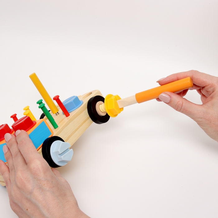 Конструктор «Машинка» 13,5 × 18 × 14 см Конструктор «Машинка» 13,5 × 18 × 14 см