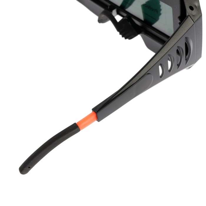 Очки сварщика ТУНДРА, со светофильтром, хамелеон, 89×33 мм, DIN 5 Очки сварщика ТУНДРА, со светофильтром, хамелеон, 89×33 мм, DIN 5