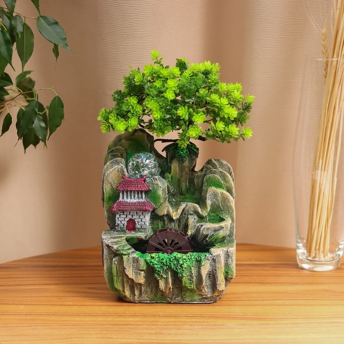 Фонтан Фонтан "Домик под деревом в горах" 29х16 см (с подсветкой)