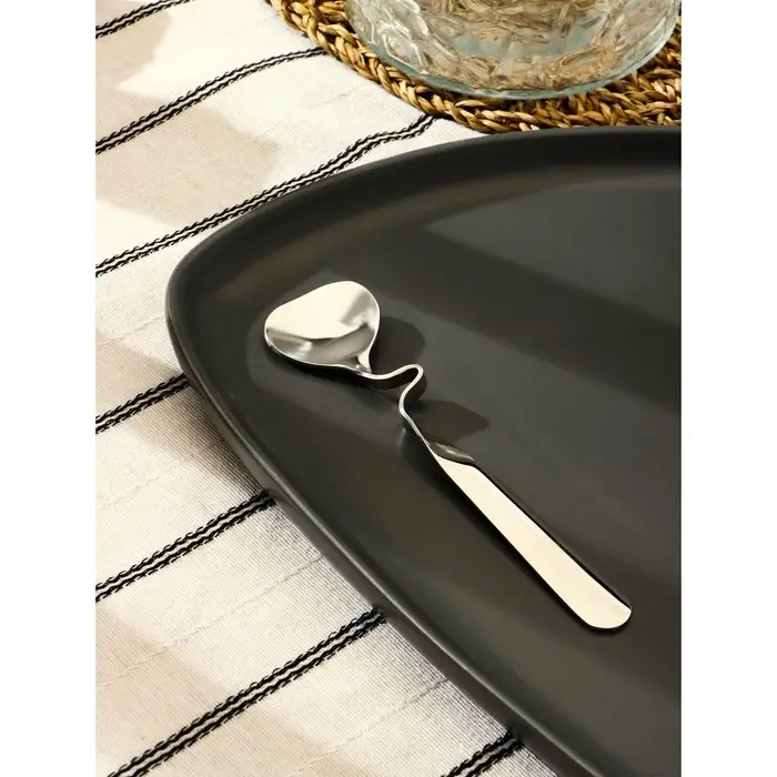 Ложка десертная из нержавеющей стали Magistro, длина 14,5 см, цвет серебряный Ложка десертная из нержавеющей стали Magistro, длина 14,5 см, цвет серебряный