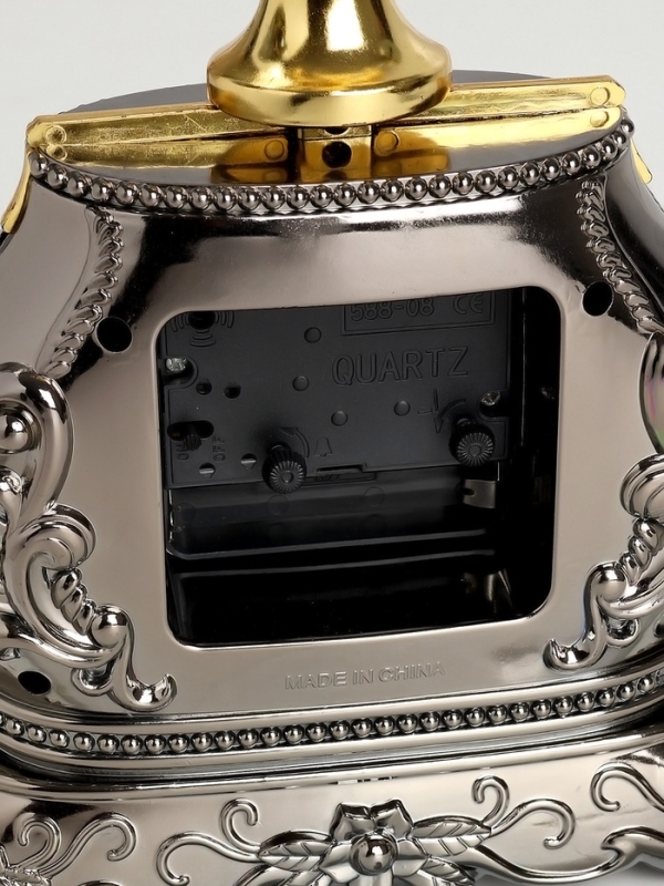 Часы будильник настольные, на батарейках, 25 х 17 х 6.3 см, циферблат d-7 см Часы будильник настольные, на батарейках, 25 х 17 х 6.3 см, циферблат d-7 см