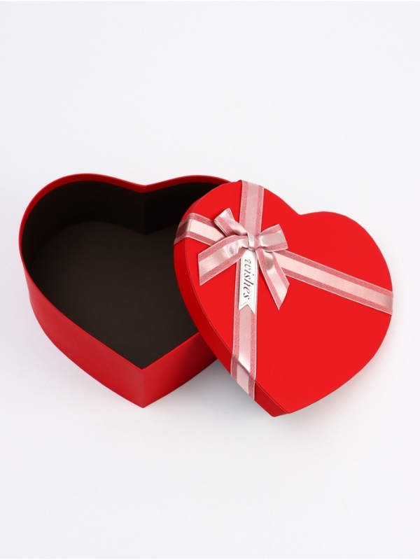 Набор коробок 3 в 1 сердца 31 х 27 х 13,3; 28 х 25 х 11,7; 26 х 23 х 10,3 см