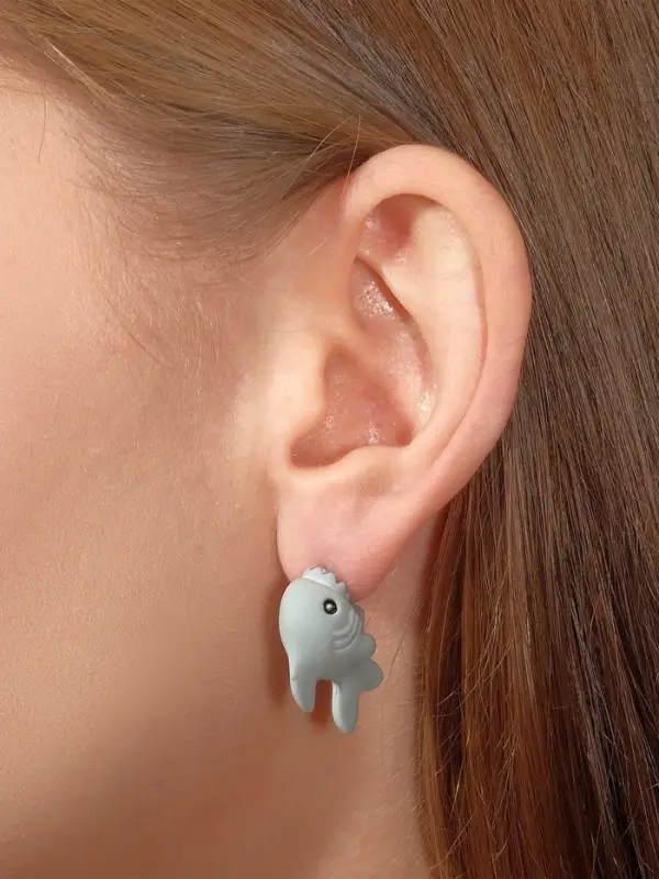 Серьги из полимерной глины &laquo;Акула&raquo;, серые