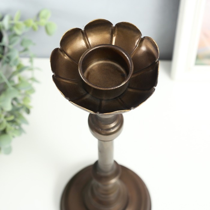 Подсвечник металл на 1 свечу Подсвечник металл на 1 свечу "Моника" состаренная бронза 13,5х13,5х38 см