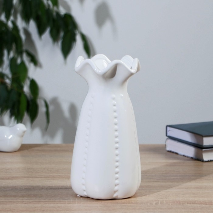 Керамическая ваза для цветов, сухоцветов «Аэлита», настольная, 22 см, белый Керамическая ваза для цветов, сухоцветов «Аэлита», настольная, 22 см, белый