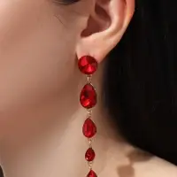 Серьги висячие со стразами &laquo;Драгоценность&raquo; капли, красные в золоте, 9.5 см