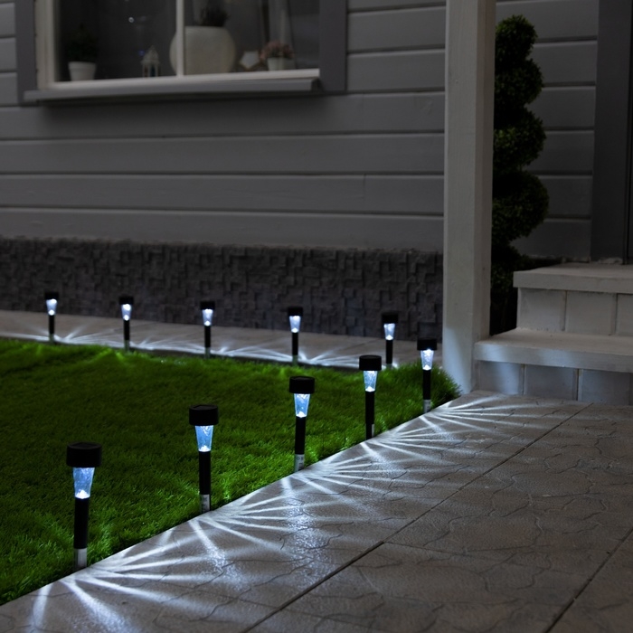 Набор садовых светильников на солнечной батарее «Трапеция», 4.5 × 30 × 4.5 см, 1 LED, свечение белое, 10 шт. Набор садовых светильников на солнечной батарее «Трапеция», 4.5 × 30 × 4.5 см, 1 LED, свечение белое, 10 шт.