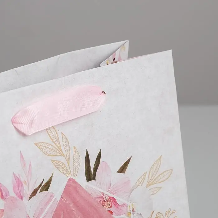 Пакет подарочный крафтовый вертикальный, упаковка, «8 марта», MS 18 х 23 х 10 см