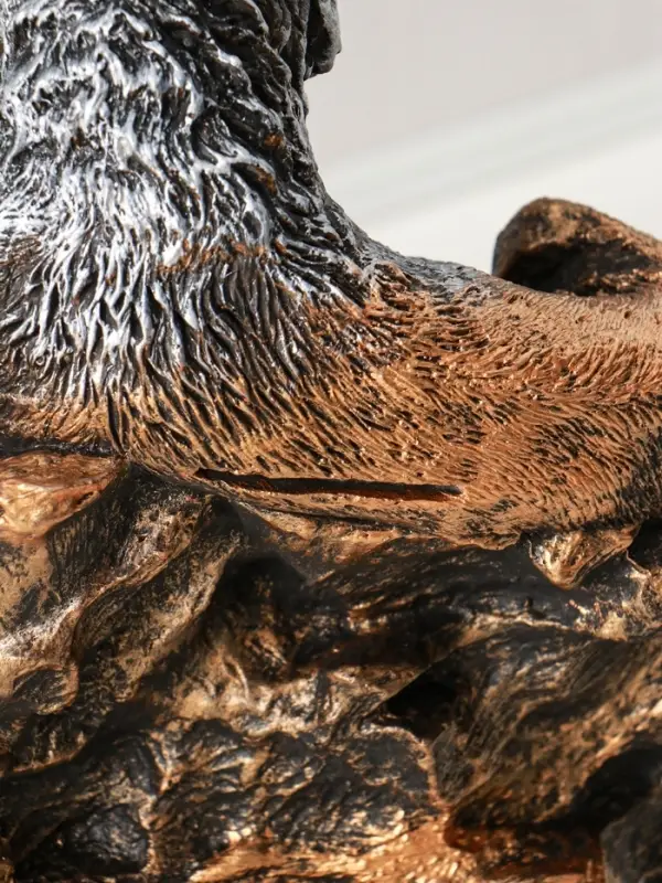 Копилка Копилка "Волк на скале" 16х28х27 см, бронза с серебром