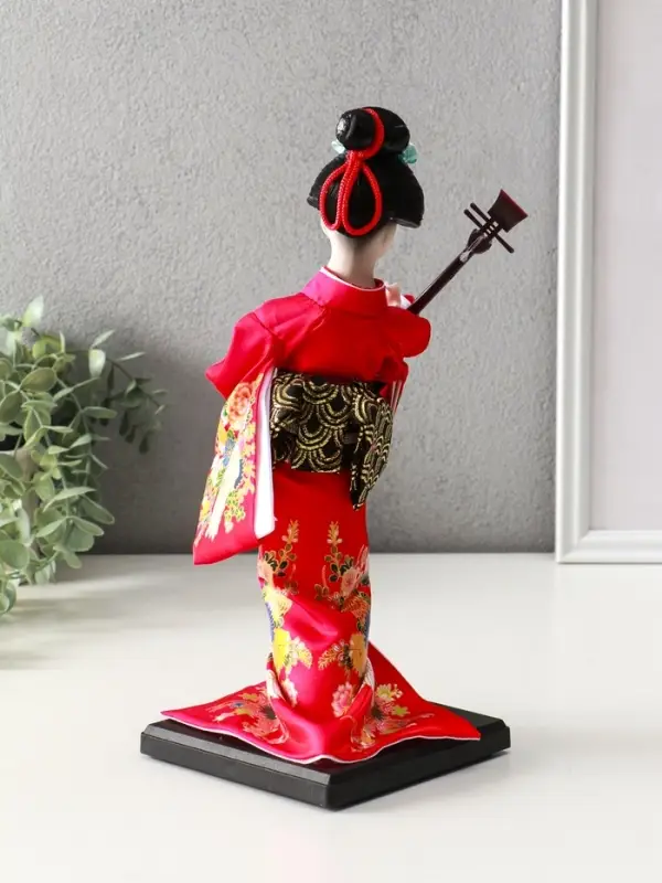 Кукла коллекционная &laquo;Японка в цветочном кимоно с музыкальным инструментом&raquo;, 30&times;12.5&times;12.5 см