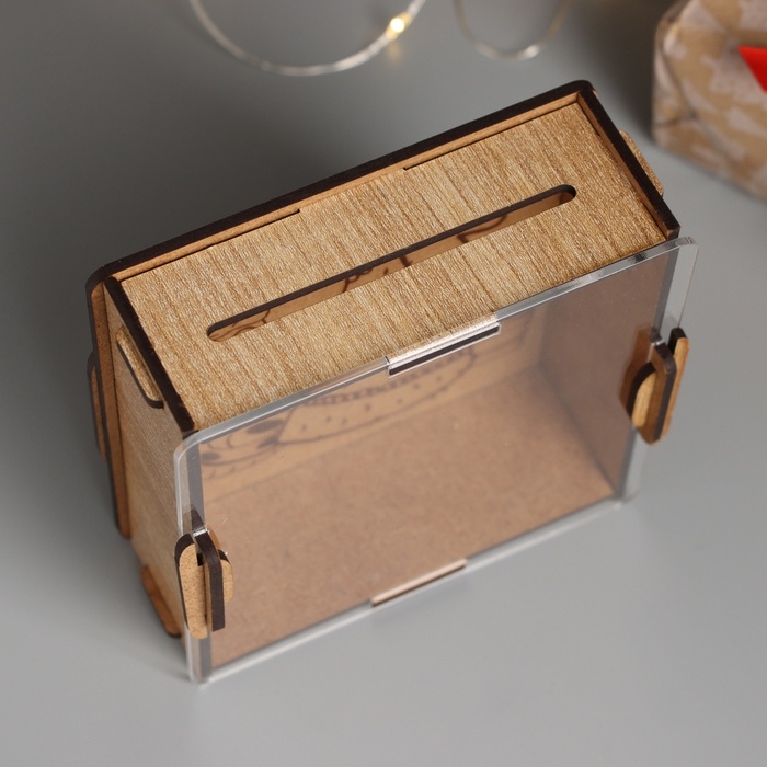 Новогодняя копилка с акрилом  Новогодняя копилка с акрилом "Змея. Праздник" 12х12х4 см