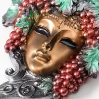 Венецианская маска &laquo;Виноград&raquo;, панно, настенный декор, золото, 30 см
