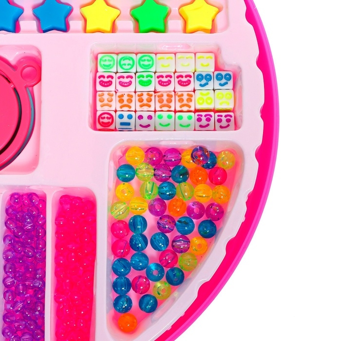 Набор для бисероплетения «Яркие украшения» в чемодане Набор для бисероплетения «Яркие украшения» в чемодане