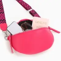 Сумка женская кросс-боди на молнии, 26&times;10&times;16 см, фуксия