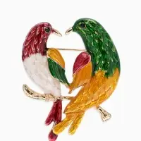 Брошь "Птицы парные", цветная в золоте