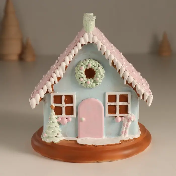 Фигурка светящаяся &laquo;Пряничный домик с ёлочкой&raquo;, зефирный, 12.5&times;12.5&times;12.5 см