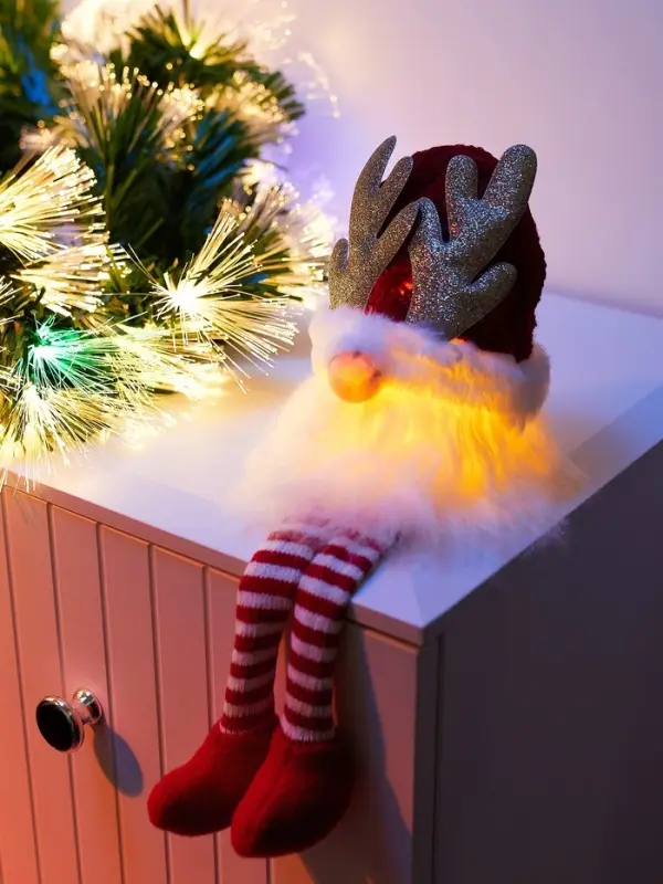 Светодиодная фигура &laquo;Гном красная шапочка&raquo; 33 см, текстиль, 1 LED, от батареек AG10&times;3, свечение тёплое белое