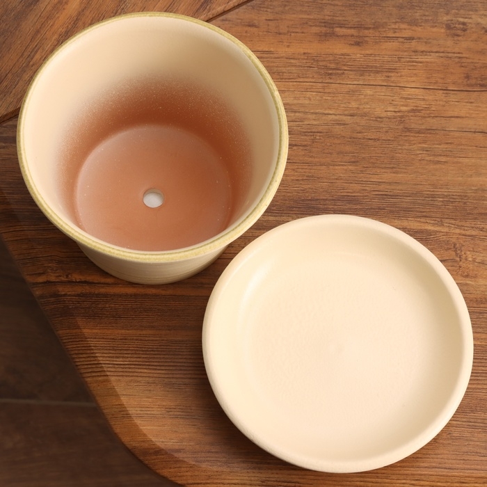 Горшок цветочный Горшок цветочный "Сиена" бежевый-золото 0,8 л