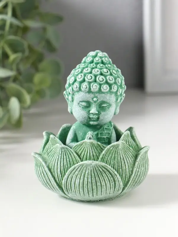 Сувенир полистоун "Лотос и маленький Будда" зелёный 7,5х7,5х9,5 см