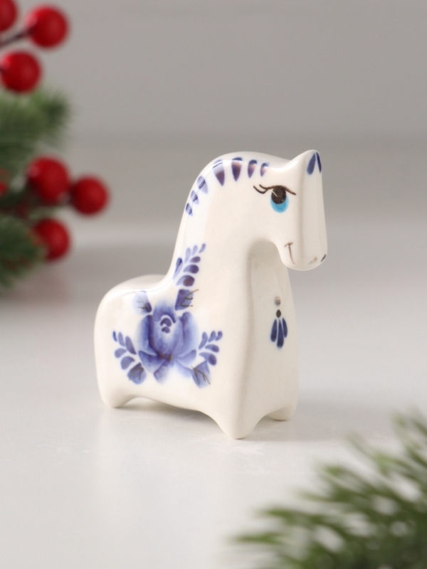 Статуэтка фарфоровая Статуэтка фарфоровая "Конь Русский", 7 см