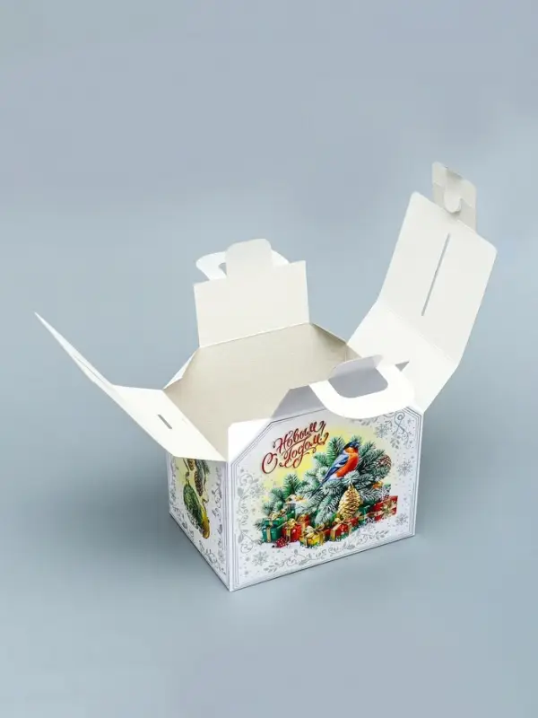 Коробка подарочная новогодняя «Ларец белый» 17×12×13 см Коробка подарочная новогодняя «Ларец белый» 17×12×13 см