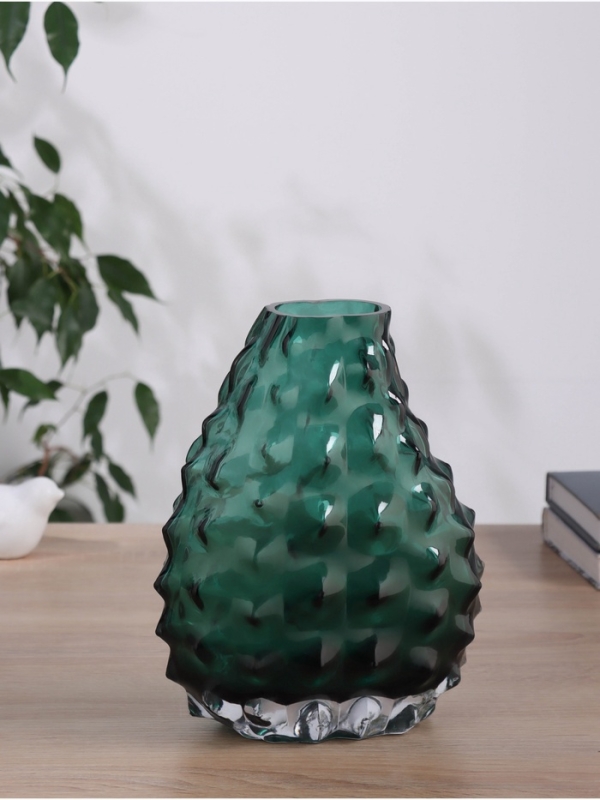 Ваза стекло настольная  Ваза стекло настольная "Шерил галант" d-7*5 см, h-22х17 см, зелёный